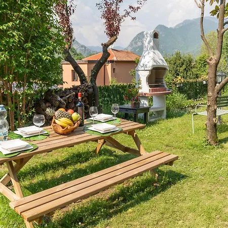 Апартаменты Garda Garden *